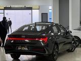 Hyundai Elantra 2022 года за 9 890 000 тг. в Шымкент – фото 3