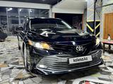 Toyota Camry 2020 года за 10 500 000 тг. в Шымкент – фото 2