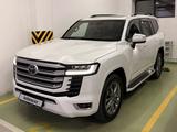 Toyota Land Cruiser 2025 года за 63 500 000 тг. в Алматы