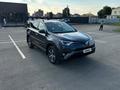 Toyota RAV4 2016 года за 8 000 000 тг. в Актобе – фото 2