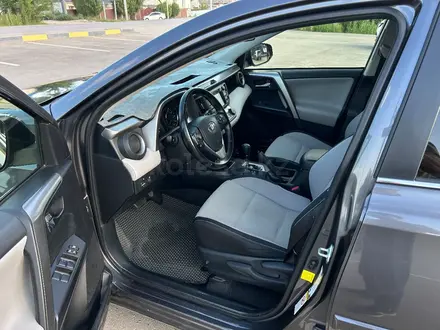 Toyota RAV4 2016 года за 8 000 000 тг. в Актобе – фото 6