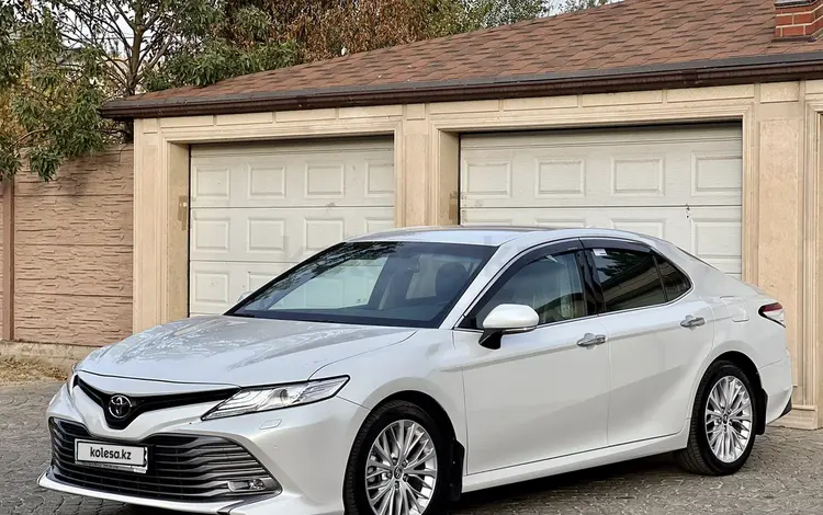 Toyota Camry 2019 года за 17 800 000 тг. в Туркестан