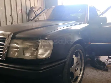 Mercedes-Benz E 230 1991 года за 850 000 тг. в Шымкент – фото 2