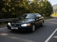 Toyota Camry, 1999
