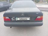 Mercedes-Benz E 200 1992 года за 1 700 000 тг. в Шымкент – фото 4