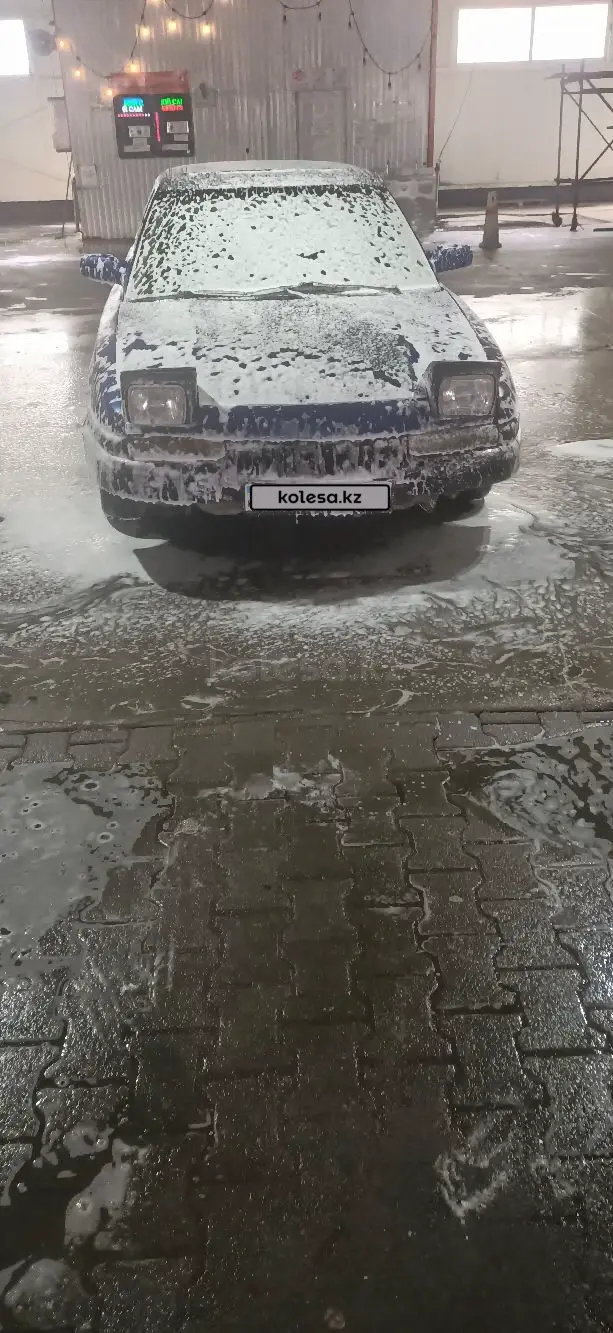 Mazda 323, 1993