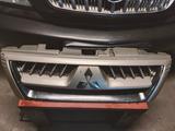 Решетка радиатора на Mitsubishi Pajero 3үшін25 000 тг. в Алматы