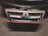Решетка радиатора на Mitsubishi Pajero 3үшін25 000 тг. в Алматы – фото 3