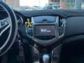 Chevrolet Cruze 2013 года за 5 300 000 тг. в Атырау – фото 17