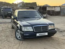 Mercedes-Benz E-Class, 1993