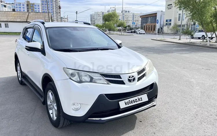 Toyota RAV4 2014 года за 9 000 000 тг. в Атырау