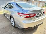 Toyota Camry 2018 годаүшін12 000 000 тг. в Уральск – фото 4