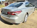 Toyota Camry 2018 годаүшін12 000 000 тг. в Уральск – фото 5