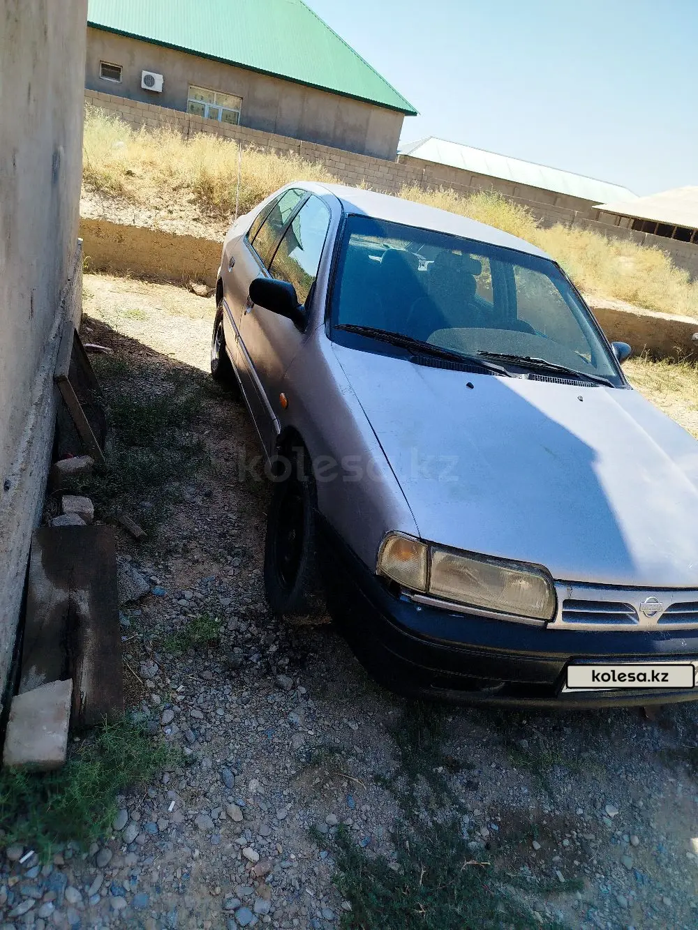 Nissan Primera, 1990