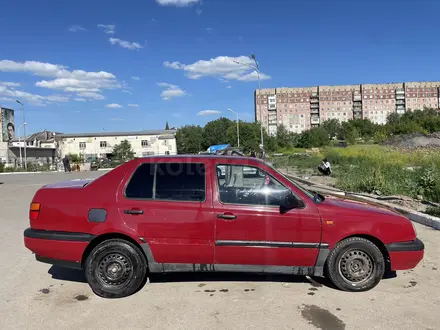 Volkswagen Vento 1992 года за 1 050 000 тг. в Караганда – фото 7