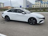 Hyundai Elantra 2024 года за 8 900 000 тг. в Караганда – фото 3