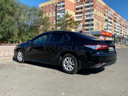 Toyota Camry БЕЗ ВОДИТЕЛЯ в Павлодар – фото 3