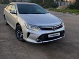 Toyota Camry 2015 года за 8 600 000 тг. в Астана