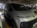 Hyundai Staria 2023 года за 18 400 000 тг. в Астана – фото 2