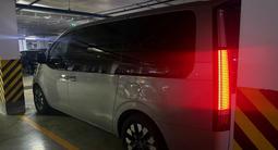 Hyundai Staria 2023 годаүшін18 400 000 тг. в Астана – фото 3