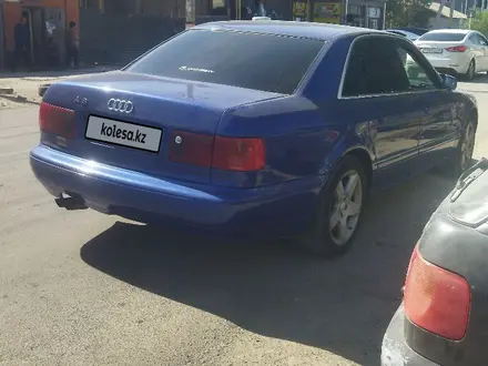 Audi A8 1994 года за 2 230 000 тг. в Костанай – фото 2