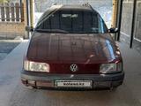 Volkswagen Passat 1992 годаүшін1 200 000 тг. в Семей