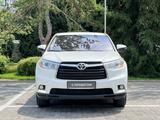 Toyota Highlander 2014 года за 14 590 000 тг. в Алматы – фото 3