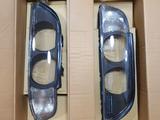 Стекло фары бмв 5 серии е39 дорестайлинг с белым поворотником за 75 000 тг. в Алматы