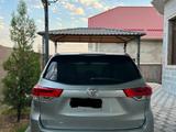 Toyota Highlander 2017 года за 11 000 000 тг. в Шымкент – фото 3
