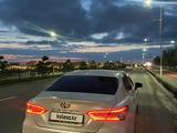 Toyota Camry 2019 годаүшін16 300 000 тг. в Туркестан – фото 3