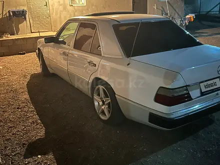 Mercedes-Benz E 230 1991 года за 800 000 тг. в Алматы – фото 3