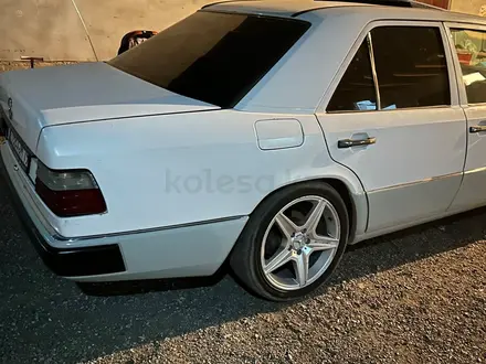 Mercedes-Benz E 230 1991 года за 800 000 тг. в Алматы – фото 4