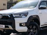 Toyota Hilux 2021 года за 20 200 000 тг. в Алматы – фото 2