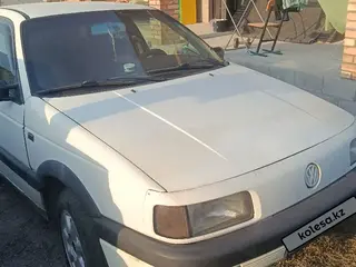 Volkswagen Passat, 1993