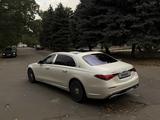 Mercedes-Benz S 580 2022 года за 92 990 000 тг. в Алматы – фото 4
