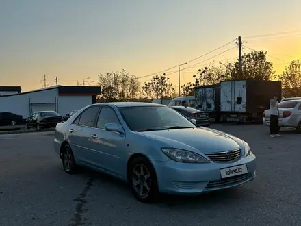 Toyota Camry 2005 года за 3 800 000 тг. в Шымкент – фото 2