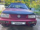 Volkswagen Vento 1992 года за 1 100 000 тг. в Алматы