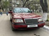 Mercedes-Benz C 180 1993 года за 1 100 000 тг. в Караганда – фото 2