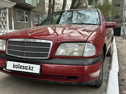 Mercedes-Benz C 180 1993 года за 1 000 000 тг. в Караганда