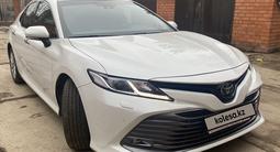 Toyota Camry 2018 года за 13 300 000 тг. в Уральск – фото 3