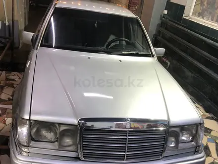 Mercedes-Benz E 230 1991 года за 1 300 000 тг. в Алматы – фото 2