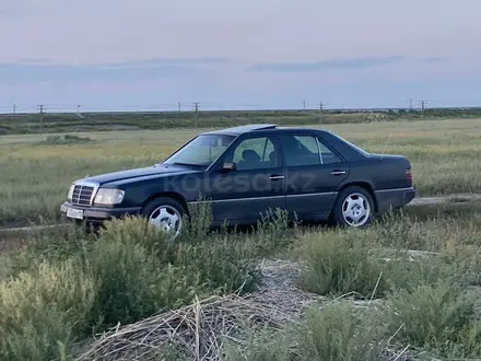 Mercedes-Benz E 220 1992 года за 3 100 000 тг. в Костанай – фото 9