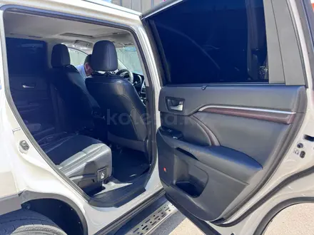 Toyota Highlander 2014 года за 13 000 000 тг. в Алматы – фото 8