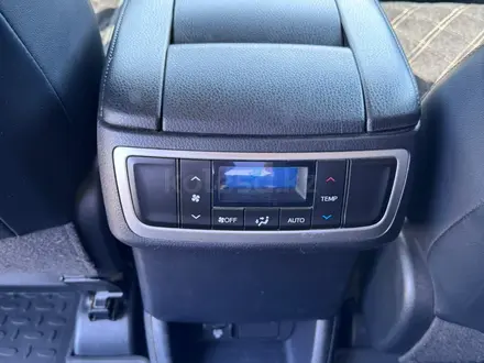 Toyota Highlander 2014 года за 13 000 000 тг. в Алматы – фото 9