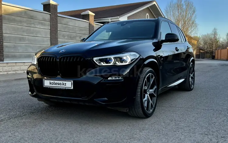 BMW X5 2020 года за 44 000 000 тг. в Караганда