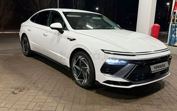 Hyundai Sonata 2023 года за 15 500 000 тг. в Астана