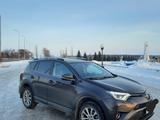 Toyota RAV4 2018 годаүшін11 500 000 тг. в Петропавловск – фото 2