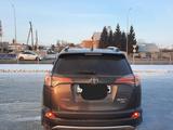 Toyota RAV4 2018 годаүшін11 500 000 тг. в Петропавловск – фото 3