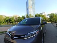 Toyota Sienna 2015 года за 12 250 000 тг. в Алматы