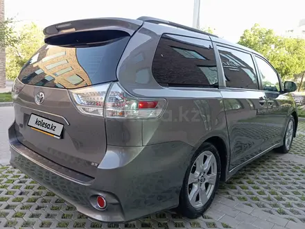 Toyota Sienna 2015 года за 12 250 000 тг. в Алматы – фото 10